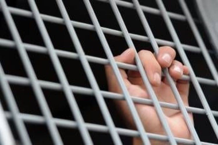 Грабіжник з Нововолинська втрапив за ґрати на 4 роки