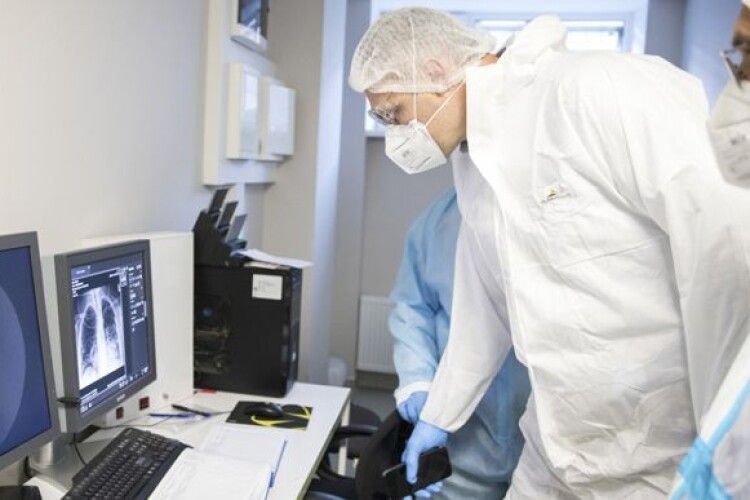 В Україні за добу понад 7 тисяч нових випадків Covid, на Волині понад сотня