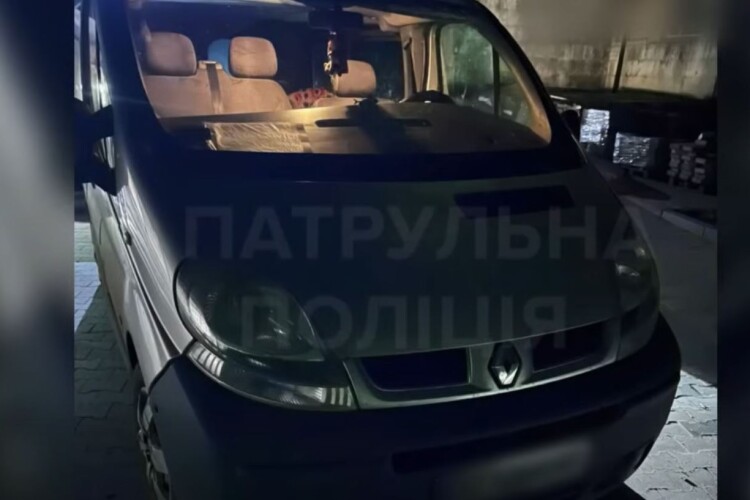 На Волині в комендантську годину патрульні гналися за п’яним водієм