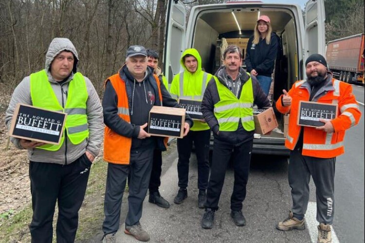 Як підтримують українських водіїв на заблокованих польських пунктах пропуску