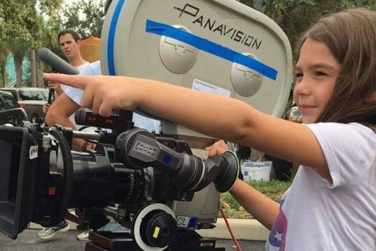«Наймолодша режисерка усіх часів»: у Голлівуді знімає фільм восьмирічна дівчинка 