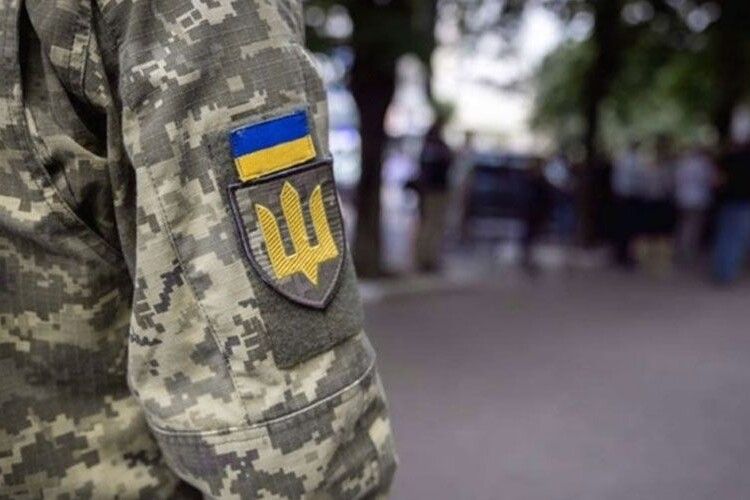 Суд на Волині виніс вирок підприємцю, який переїхав військовому ноги 
