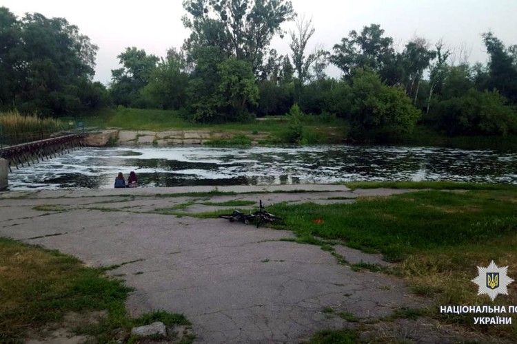 13-річний хлопчисько побився об заклад із другом, що зможе переплисти Лопань – потонув... 