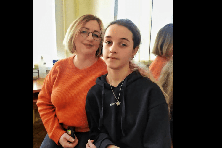 Почали відмовляти ноги і руки: у Львові COVID-19 спричинив у 11-річної дівчинки параліч