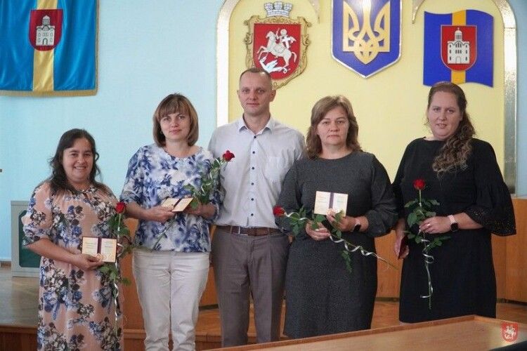 Чотирьом волинянкам вручили нагороди «Мати-героїня»