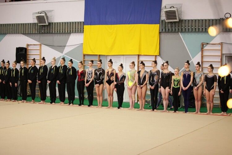 «Зимова казка» у Луцьку: близько 500 гімнасток показали свою мастерність