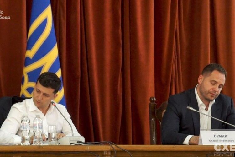 У головного переговорника Зеленського знайшли бізнес-зв'язки з оточенням Путіна 