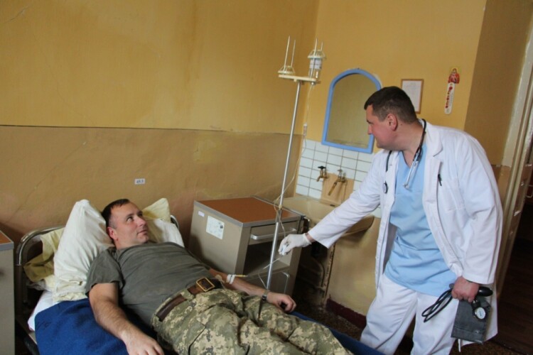 Луцький військовий госпіталь продовжує лікувати хворих, ліквідація наслідків пожежі майже закінчилася (Фото)