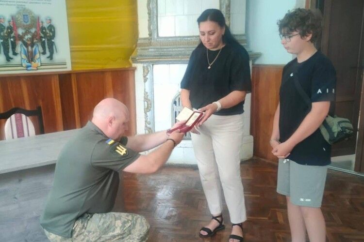 Дружині загиблого старшого сержанта з Волині вручили орден «За мужність»