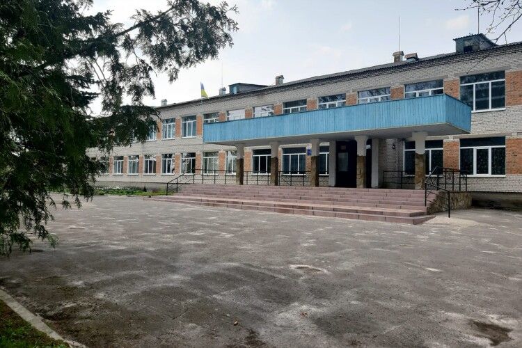 На Волині хочуть витратити понад 6 млн на реконструкцію даху школи