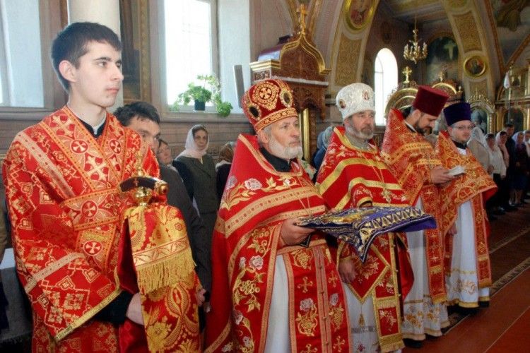Єпископ Нафанаїл відзначив церковними нагородами священиків Рожищенського благочиння