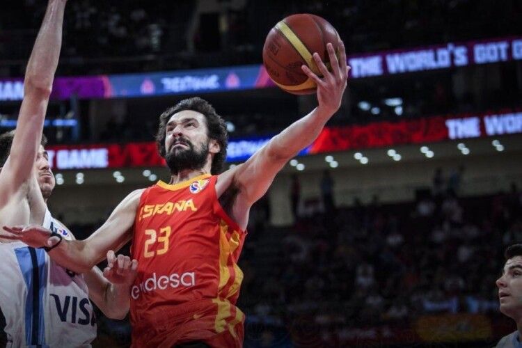 У фіналі Чемпіонату світу з баскетболу іспанці розтрощили аргентинців