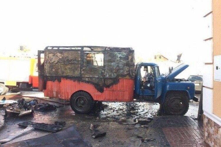 У Володимирі-Волинському вибухнула автівка (відео)