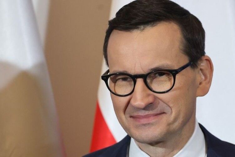 Прем'єр-міністр Польщі вимагатиме від Єврокомісії скасувати транспортний безвіз для України