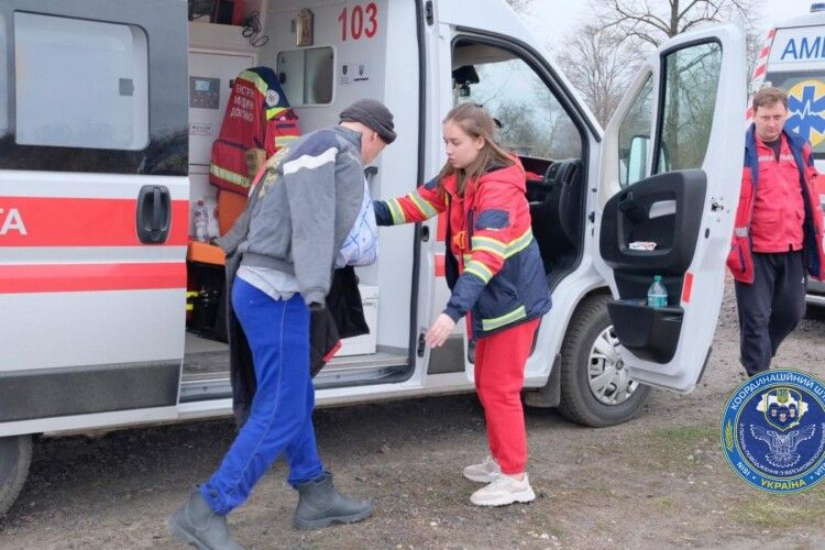 Із ворожого полону до України повернулось ще 10 захисників та 2 цивільних