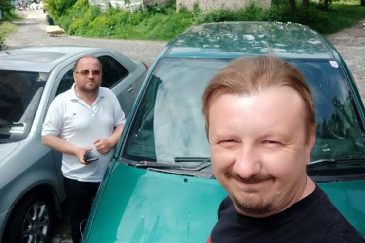 На Волині православна громада придбала автомобіль для українських бійців