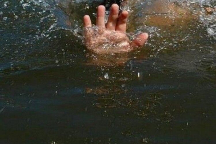 На Одещині втопився школяр з Луцька