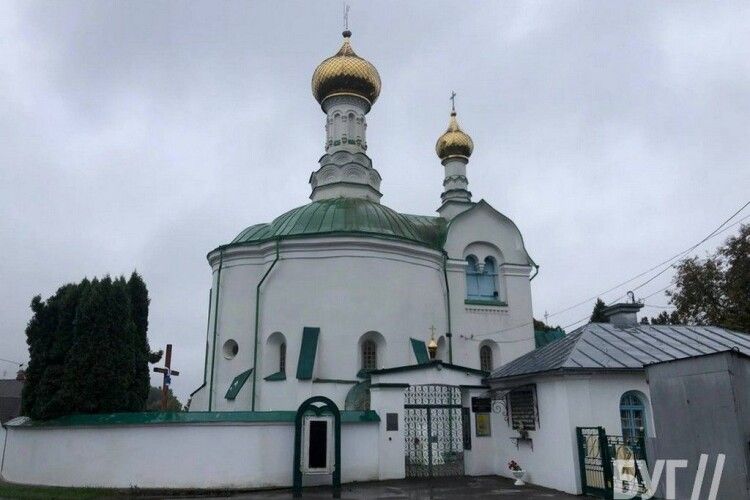 На Волині по стінах старовинної архітектурної пам’ятки пішли тріщини