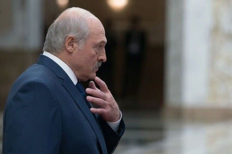 Лукашенко поскаржився, що Порошенко вважає його «проросійським»