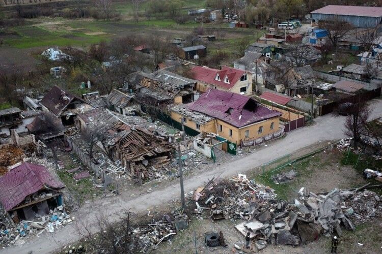 Ексгумація тіл у Бородянці відкриває все страшніші історії вбивств дорослих і дітей