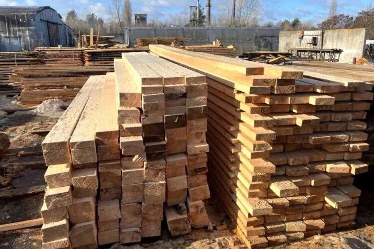 Волинянка спробувала купити в інтернеті товар – і віддала шахраям величезні гроші