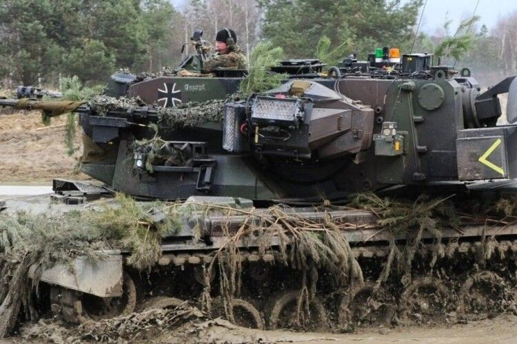 Стало відомо, коли Україна отримає перші 15 «зенітних танків» від Німеччини