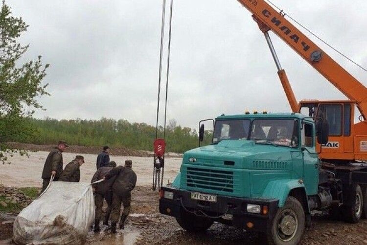 На Прикарпатті від негоди сильно постраждали п'ять районів