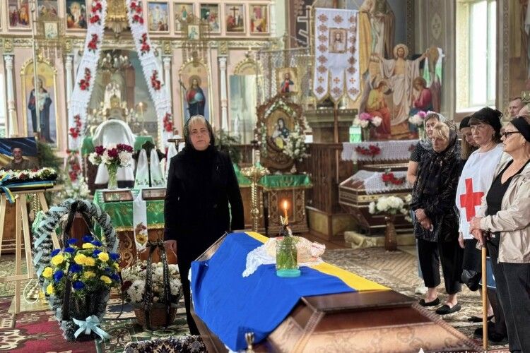 На Волині громада провела у засвіти Героя