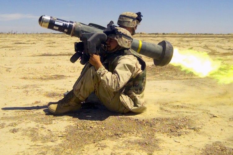 Порошенко підтвердив прибуття «Джавелінів» до України і подякував Трампу 