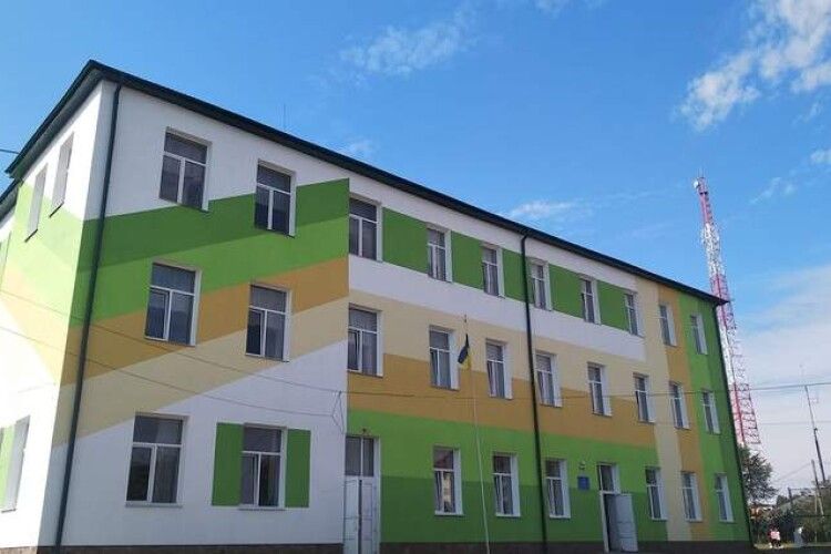 Гепатит все ближче до Волині: через інфекційну хворобу школу закрили на Тернопільщині