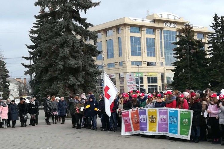 В Луцьку згадували жертв ВІЛ/СНІД