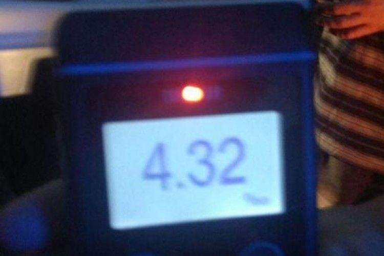 У Полтаві затримали водія «Жигуля», який стільки заклав за комір, що навіть не міг говорити