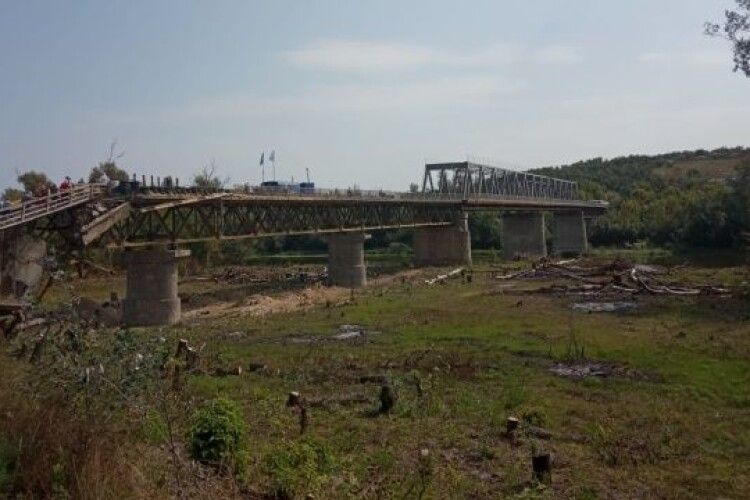 Бойовики блокують відновлення мосту в Станиці Луганській