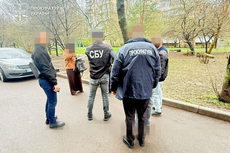 У Луцьку затримали працівницю обласної лікарні, яка «вирішувала питання» щодо встановлення групи інвалідності 