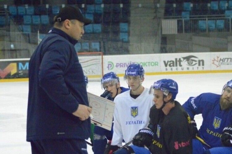 Чому хокеїсти Донбасу залишили збірні України перед матчами