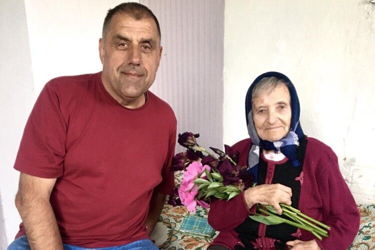 Присвятила медицині 40 років: довгожителька з Волині відзначає 91-й день народження