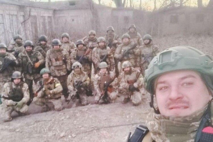 Дружина загиблого Героя з Рожища назбирала на авто для підрозділу чоловіка