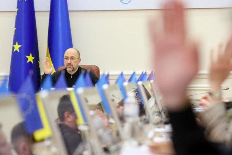 В деяких областях невідкладно будуватимуть військові фортифікаційні споруди  