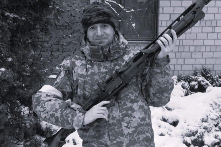 Схилімо голови в скорботі:  Волинь назавжди прощається з Героєм