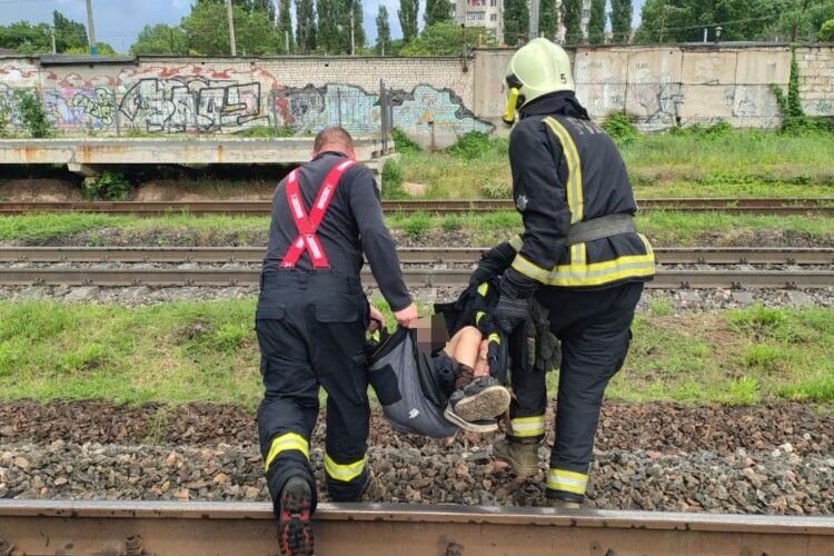 11-річний підліток отримав удар струмом на даху вагона