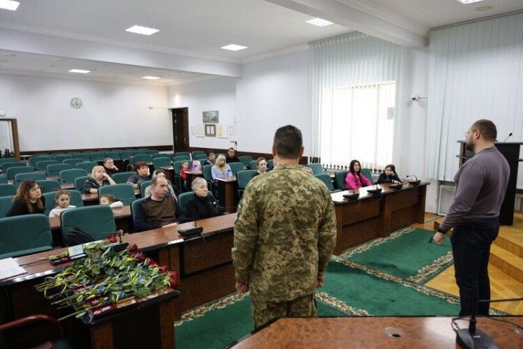 У Луцьку рідні полеглих Героїв отримали їхні високі відзнаки