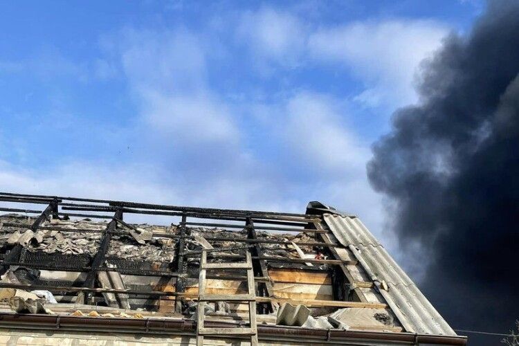 Енергетика, який отримав опіки під час ракетного обстрілу в Луцьку, виписали з лікарні