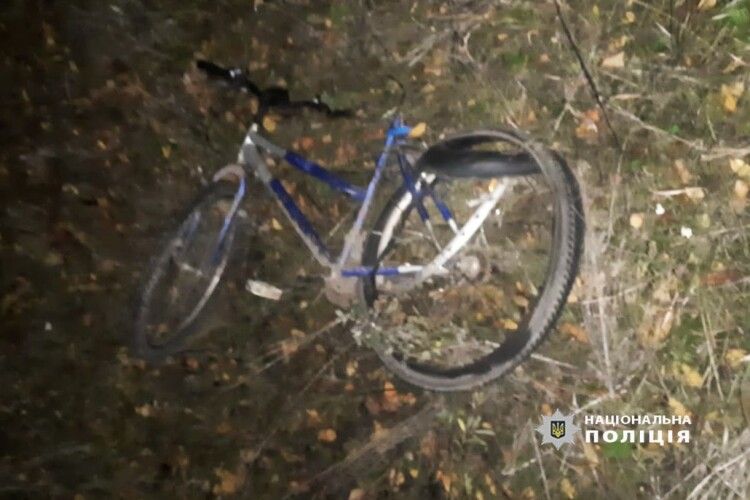 На Волині 66-річний водій на смерть збив велосипедиста (Фото)