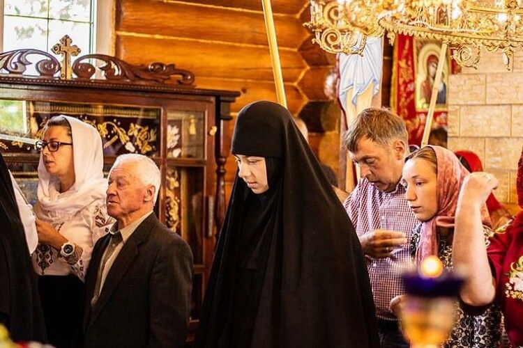 Волинська черниця Василина (Бондарина) розповіла, як пожертвувала кар'єрою акторки заради монастиря (фото)