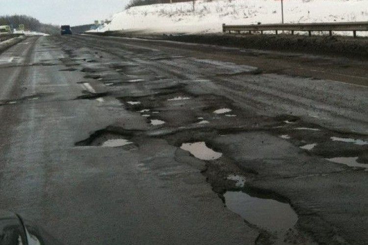 Порошенко похвалився відремонтованими дорогами