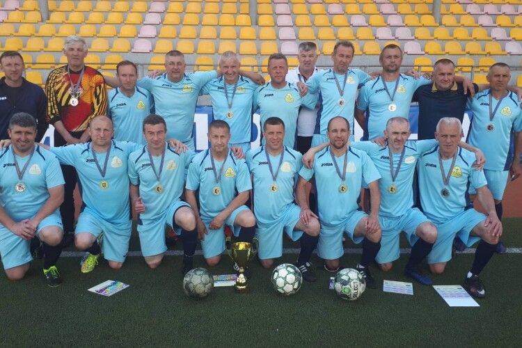 Волинські футболісти здобули «срібло» на Чемпіонаті України