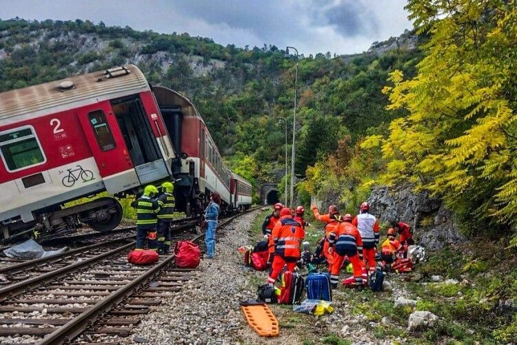 20-річний українець постраждав унаслідок зіткнення поїздів у Словаччині - МЗС