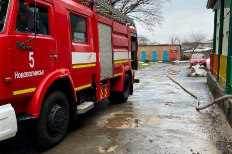 Волинські рятувальники відкачували воду у двох дитячих садках