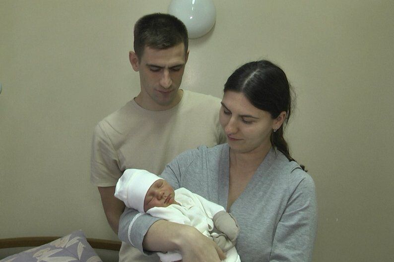 Уляна і Тарас Метешко із сином. 