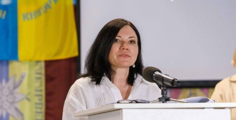 Вікторія Сюмар.
